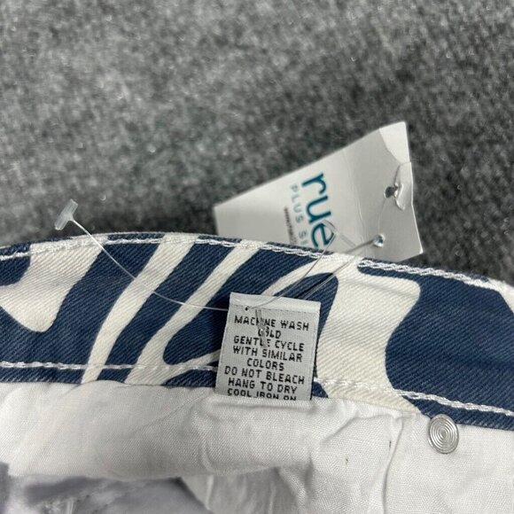 Rue21 Jeans Womens Plus 3X Blue Denim Skate Straight Leg Stretch High Rise New - Picture 9 of 12